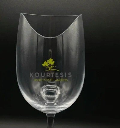 Close-up of the Notch cut into the rim of a crystal wine glass