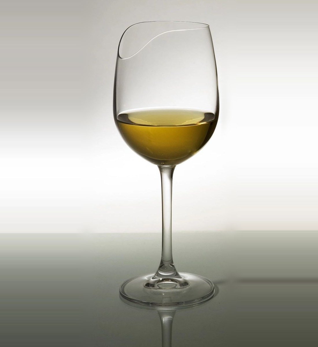 The Notch Universal glass holding white wine